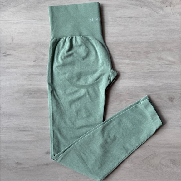Mint Green High-Waisted Leggings - Picture 3 of 12